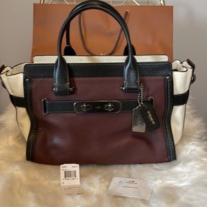 Coach Swagger Bag